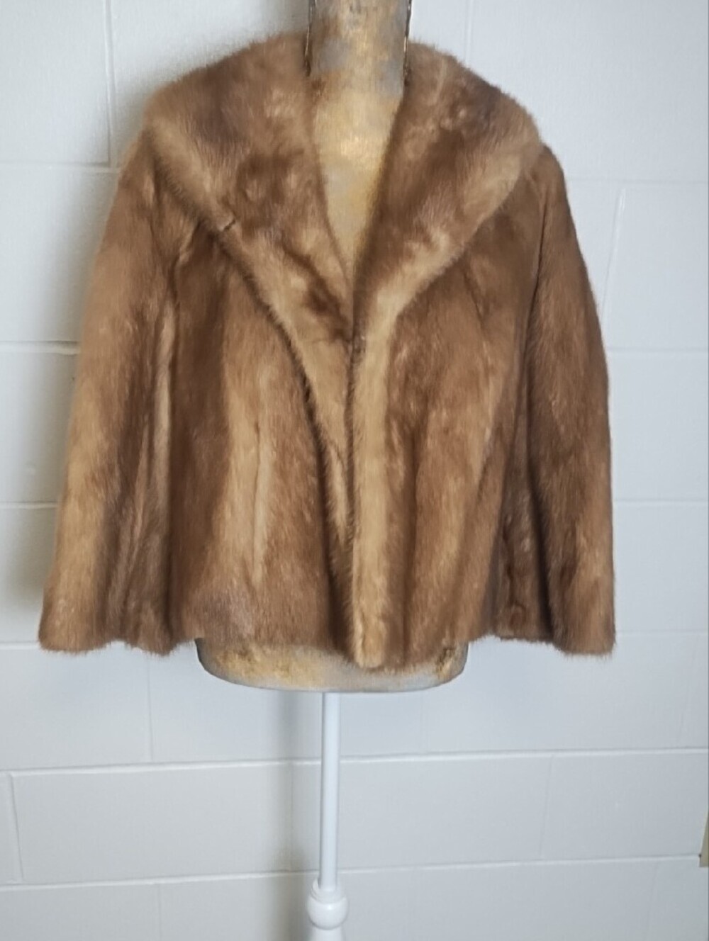 Luxury Classic Genuine Mink Fur Cropped Swing Jacket in Autumn Haze Pockets - Picture 15 of 16